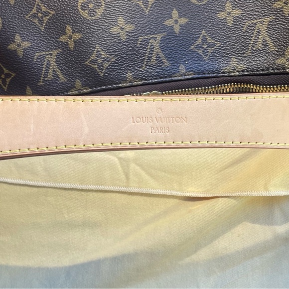 LIKE NEW!! Louis Vuitton Sully Monogram MM - Picture 16 of 16